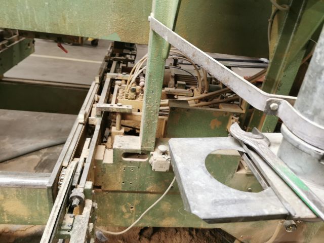 782097-9 Multimachine Koch BD-6 with roller table