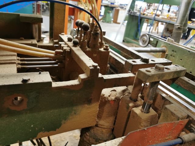 782097-17 Multimachine Koch BD-6 with roller table