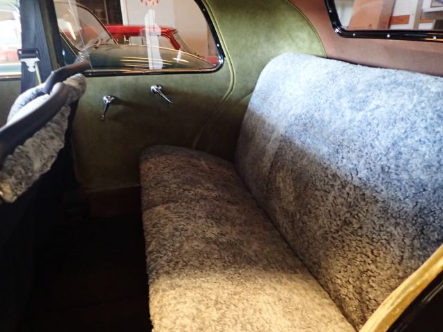 689184-31 Citroen Berlin 11 Sport -1948