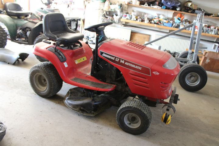 719635-2 Riding lawn mower - Jonsered LT14 automatic