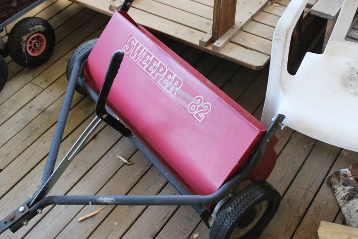 719635-20 Riding lawn mower - Jonsered LT14 automatic