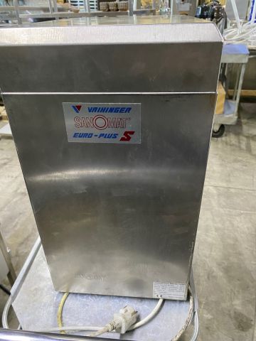 771583-3 Cream blower Sanomat Euro Plus S. Newly served, new gaskets. Extra packing kit included