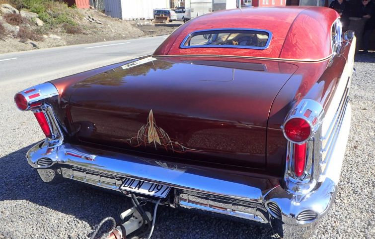 689177-6 Oldsmobile 88 -1958 & husvagn