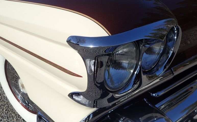 689177-25 Oldsmobile 88 -1958 & husvagn