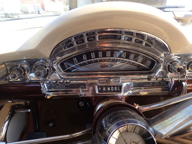 689177-36 Oldsmobile 88 -1958 & husvagn