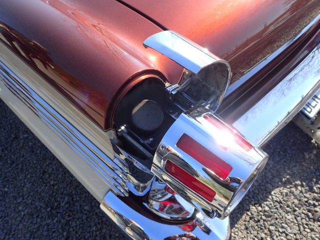 689177-41 Oldsmobile 88 -1958 & husvagn