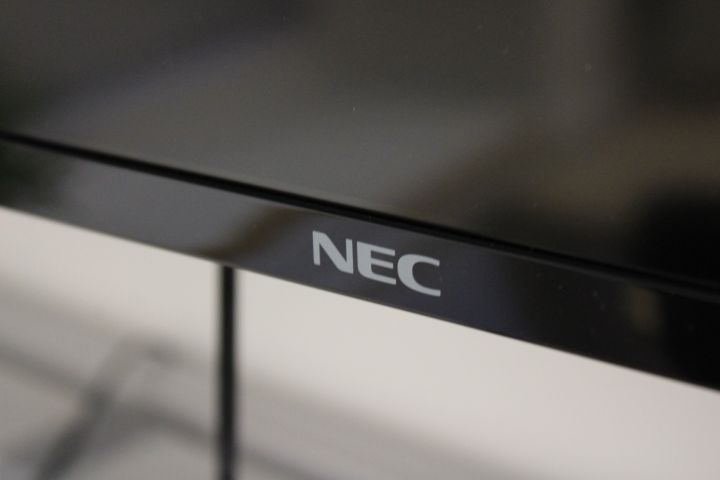 746657-3 TV / Monitor 55 "- NEC - E557Q