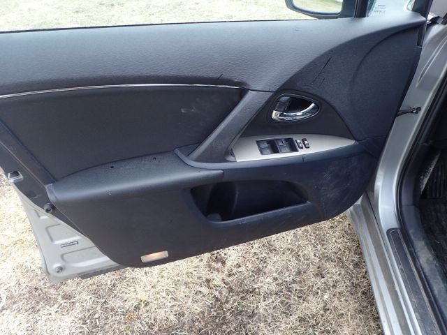 689198-9 TOYOTA AVENSIS Kombi 2010