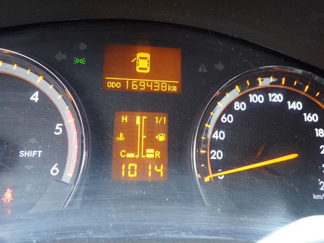 689198-13 TOYOTA AVENSIS Kombi 2010