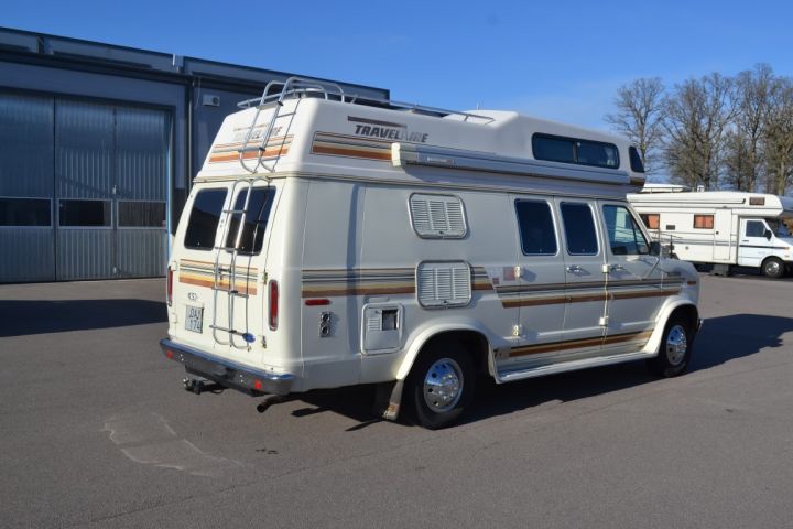 781796-6 FORD CS250 COACH TRAVEL V8, 1989