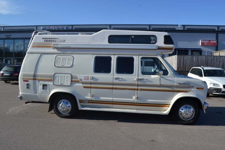 781796-7 FORD CS250 COACH TRAVEL V8, 1989