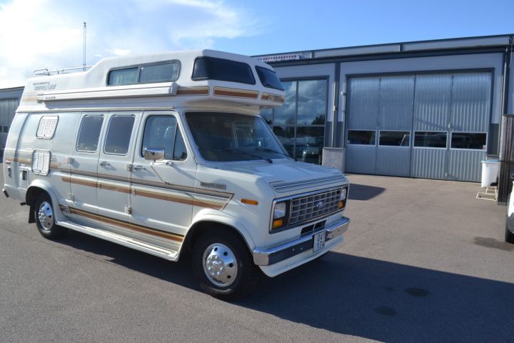 781796-8 FORD CS250 COACH TRAVEL V8, 1989