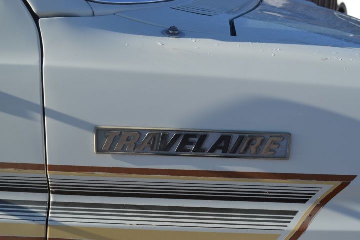 781796-9 FORD CS250 COACH TRAVEL V8, 1989