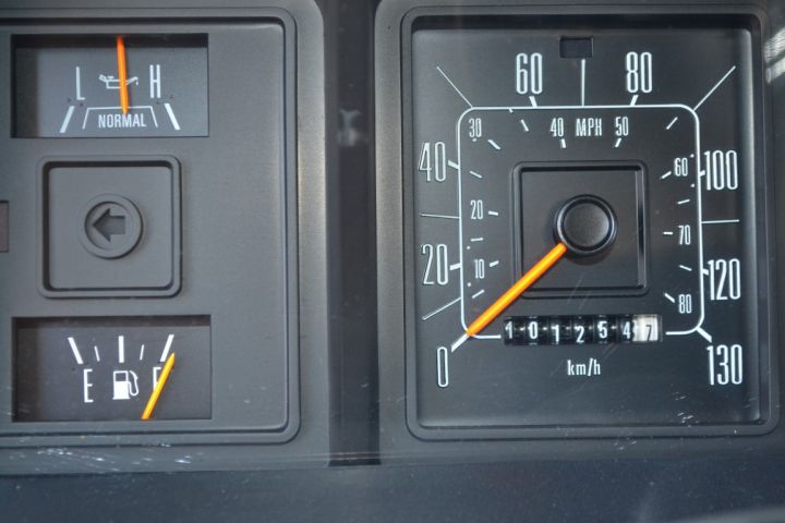 781796-29 FORD CS250 COACH TRAVEL V8, 1989