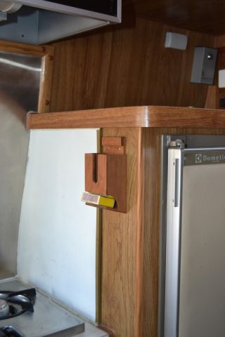 781796-44 FORD CS250 COACH TRAVEL V8, 1989