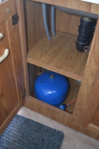 781796-51 FORD CS250 COACH TRAVEL V8, 1989