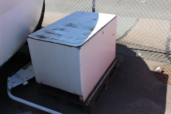 784101-3 Old lifeboat with engine, intended for 50 people (Volvo Penta 3-cyl) (repair object)