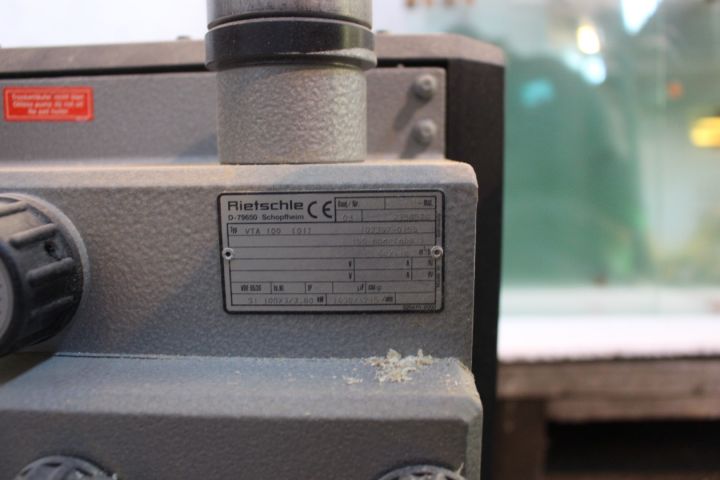 780828-3 (Skickas tillbaka till Odenfönster) Vakuumpump Rietschle Druvac VTA 100 -2003, 24 st vaccumkoppar