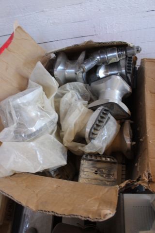 780828-8 (Skickas tillbaka till Odenfönster) Vakuumpump Rietschle Druvac VTA 100 -2003, 24 st vaccumkoppar