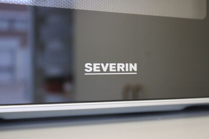 746716-2 Microwave - Severin - 700 & Grill