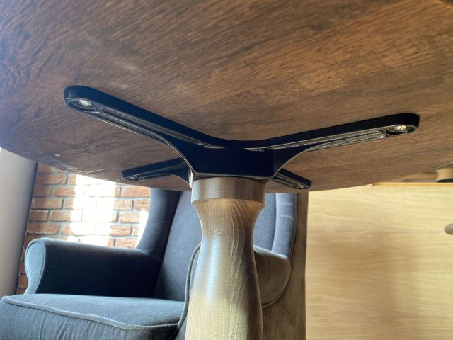 744795-6 Ear flap armchairs, 2 pcs with table