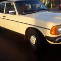 769795-6 Mercedes-Benz 200 -1982