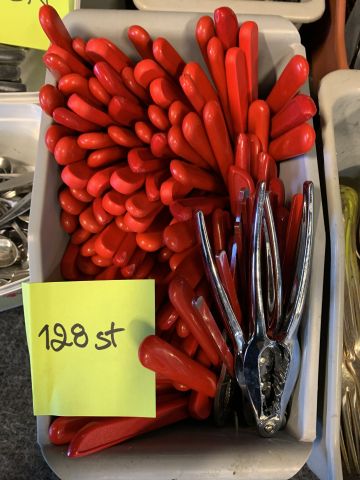 686629-8 Bestick, bestickslådor. Se bilder