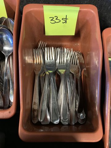 686629-10 Bestick, bestickslådor. Se bilder