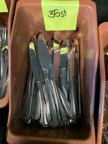 686629-11 Bestick, bestickslådor. Se bilder