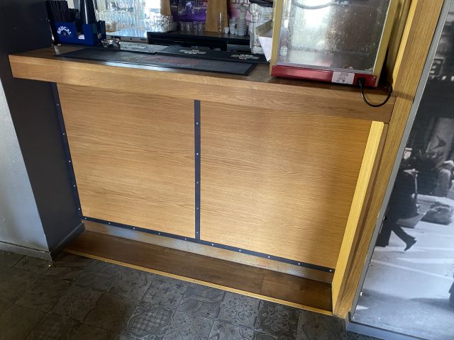 744841-7 Bar counter at an angle of approx. 407x250 cm - as well as back bar shelves and accessories