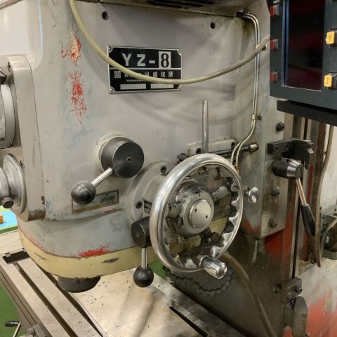 784449-5 Milling machine Yamazaki YZ-8