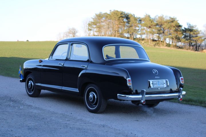 785140-4 Mercedes-Benz 180 -1956