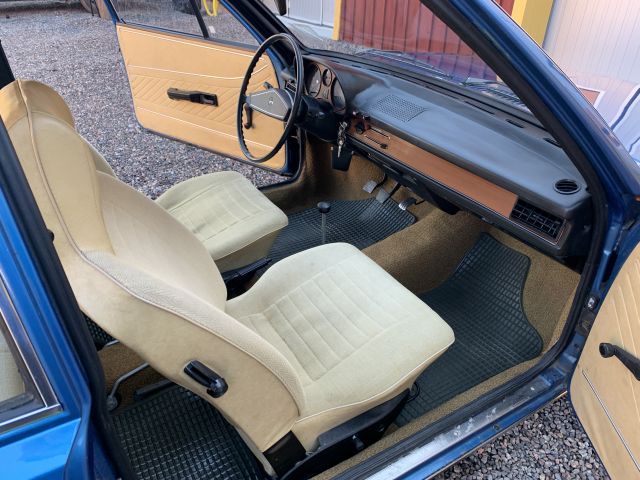 784928-51 Volkswagen Passat L 321 -1974