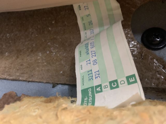 784928-92 Volkswagen Passat L 321 -1974