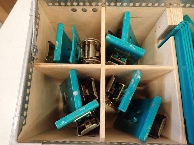 753090-5 Pergo Installation kit for floor laying