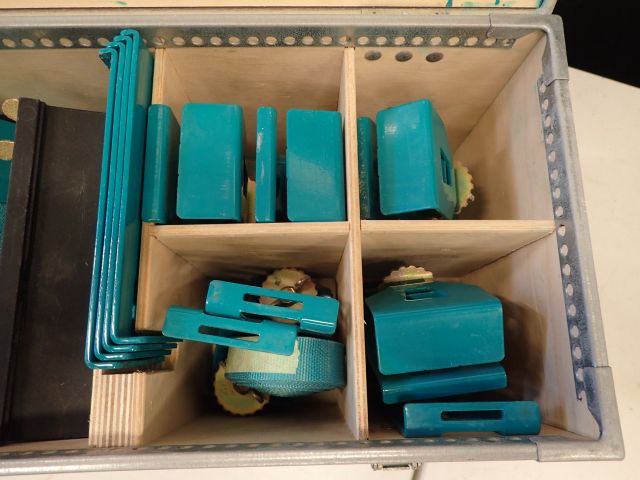 753090-7 Pergo Installation kit for floor laying