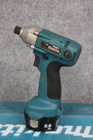 728737-1 Impact screwdriver - Makita - 6916FD