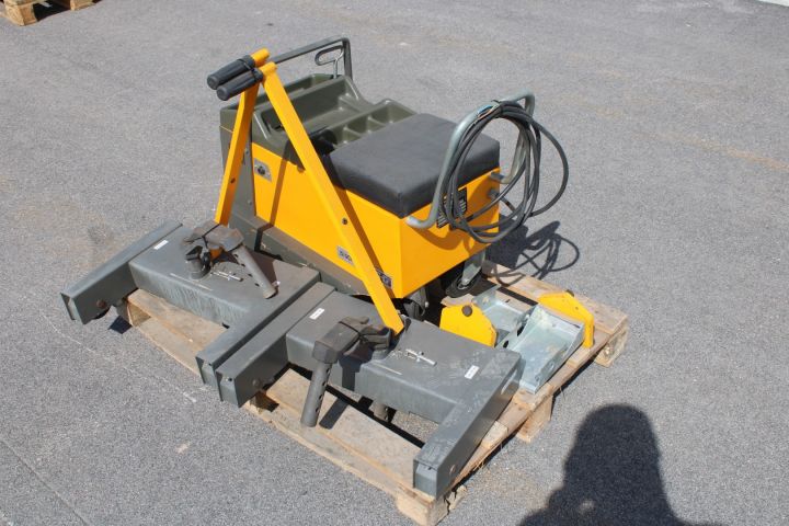 758985-3 Spinnerbalansmaskin Schenk asg Radauswucht RAW04 -88