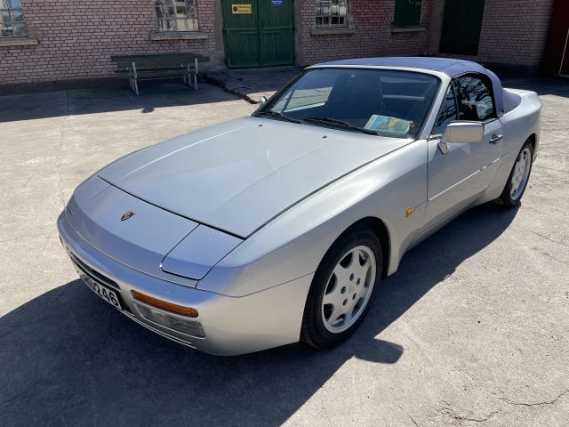 735711-1 Porsche 944 S2 Cabriolet -1990