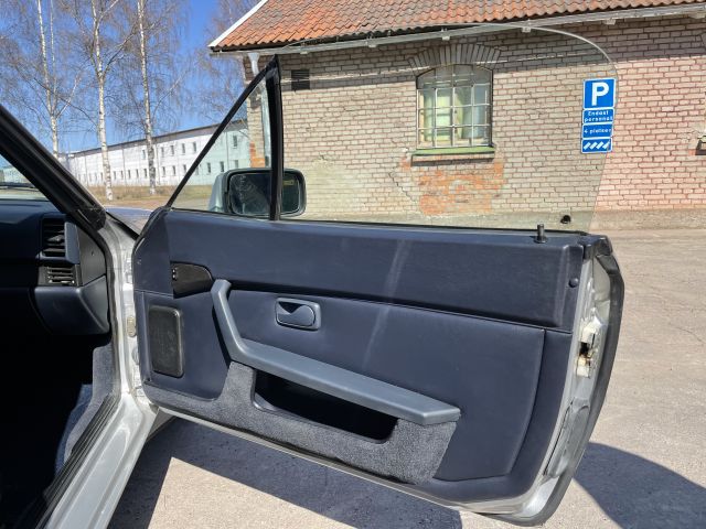 735711-12 Porsche 944 S2 Cabriolet -1990