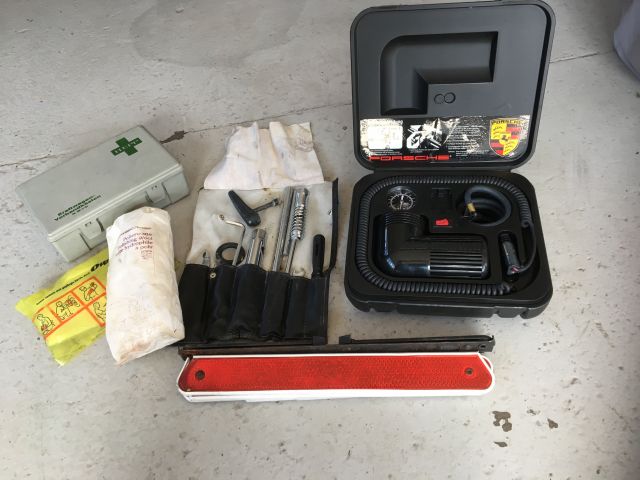 735711-20 Porsche 944 S2 Cabriolet -1990