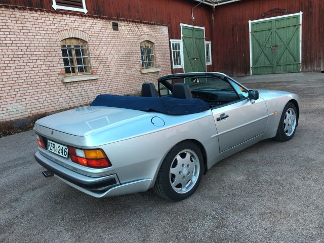735711-22 Porsche 944 S2 Cabriolet -1990