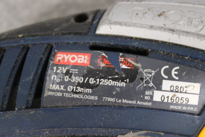 728766-12 Circular saw & screwdriver - Black & Decker and Ryobi