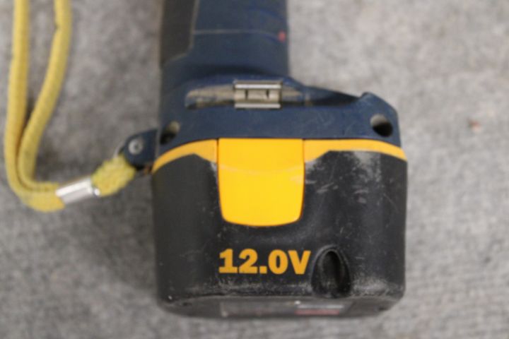 728766-13 Circular saw & screwdriver - Black & Decker and Ryobi