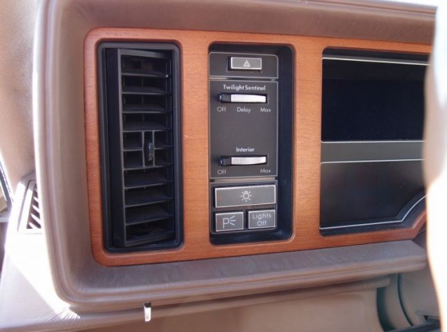 769792-27 Cadillac Seville -1988