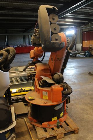719640-5 Industrial robot, KUKA KR200 / 2 Tj