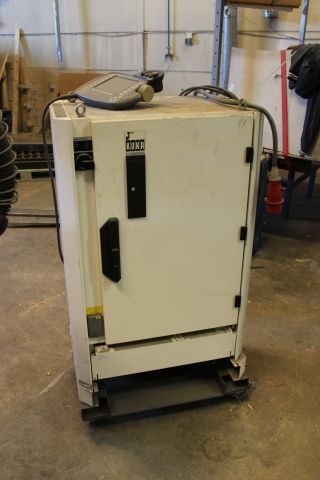 719640-12 Industrial robot, KUKA KR200 / 2 Tj