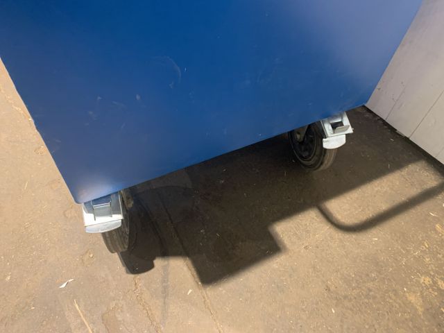 780881-7 Tool container with wheels AJ -2018