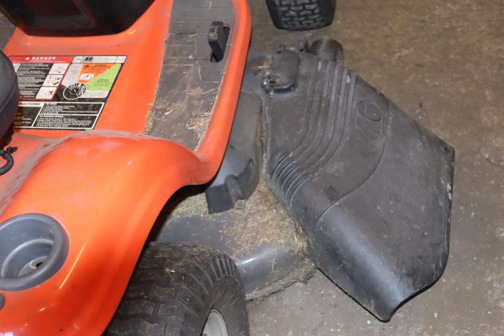 786579-8 Garden tractor Husqvarna YTH20K46