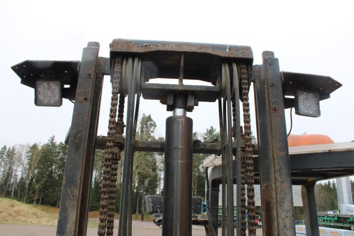 759001-12 Terberg Kinglifter semi-trailer truck -09